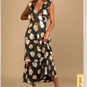 Lulus Floral Tiered Maxi Dress size L
